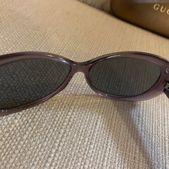 Gorgeous Gucci Frames with Case - Picture 7 of 8